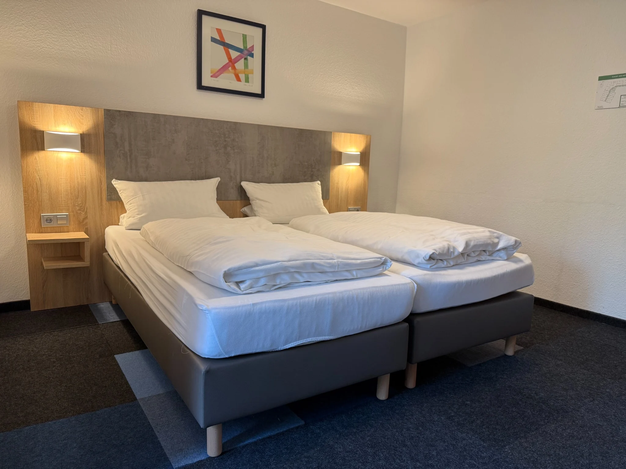 Doppelzimmer mit Doppelbett