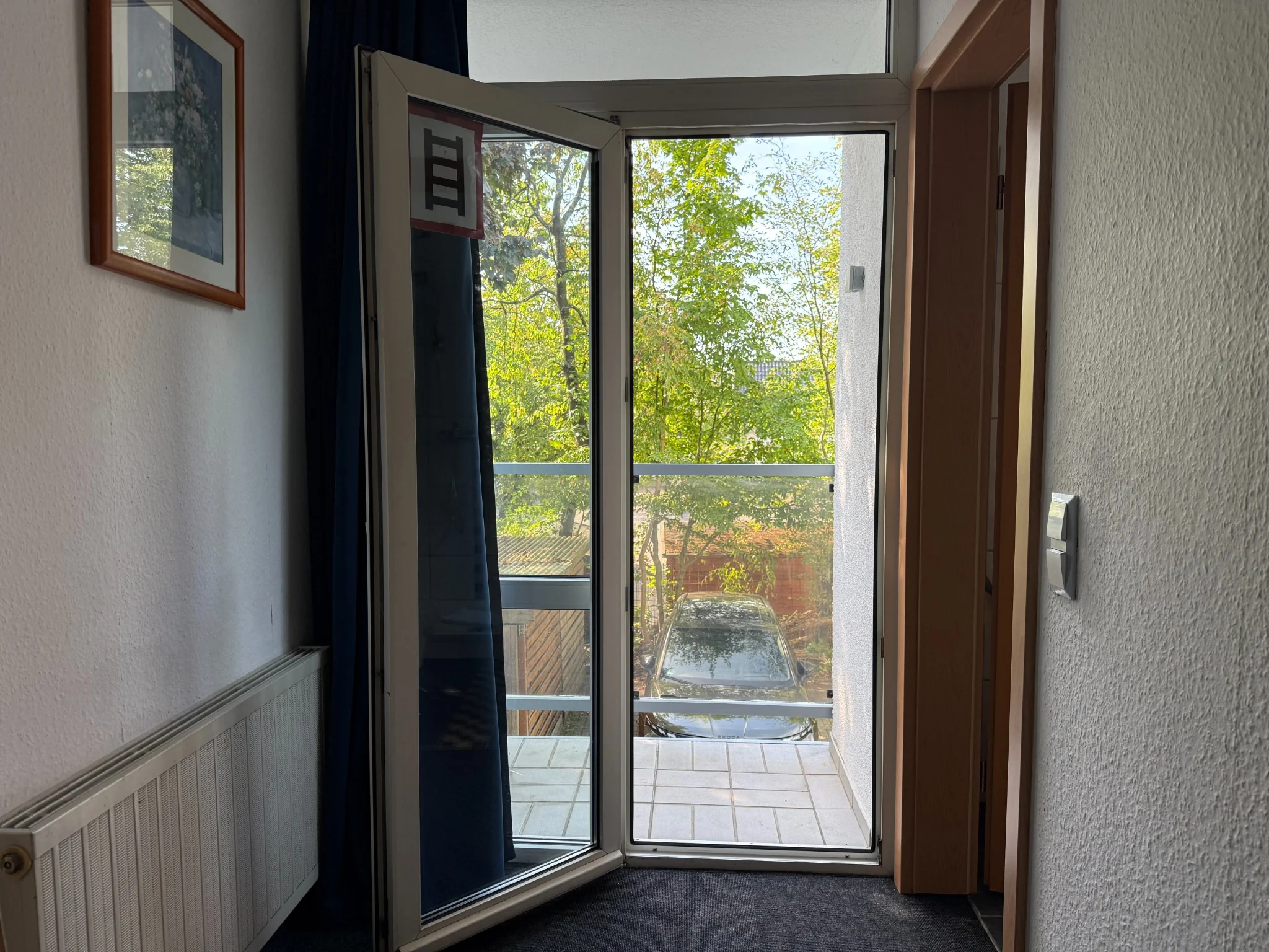 Blick auf den Balkon des Doppelzimmers